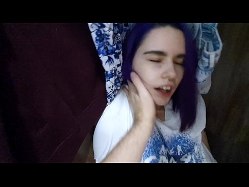 ❤️ I kitea taku tuahine i roto i te kaapata ka awhina ia ia ki te cum ️❌ Karekau whakaeneene i mi.pornobot.ru ❤